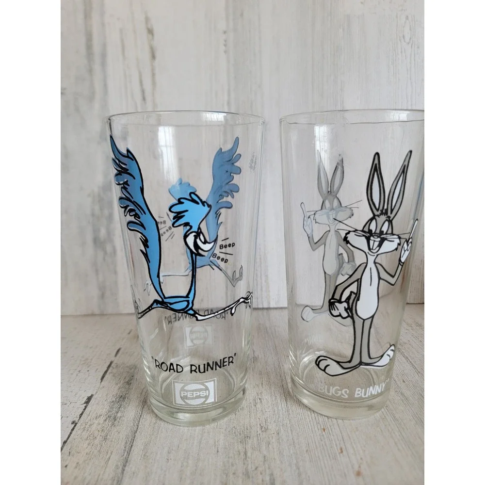 Pepsi‎ roadrunner bugs Bunny vintage glass cups collectible home decor set